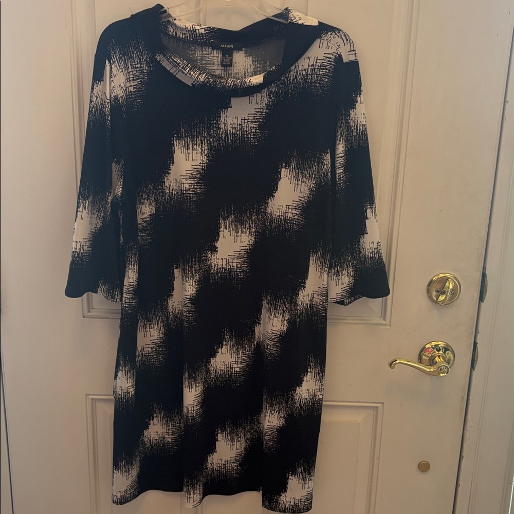Alfani Black and White Patterned Dress - Picture 3 of 5